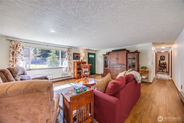 70 Starry Road, Sequim, WA 98382