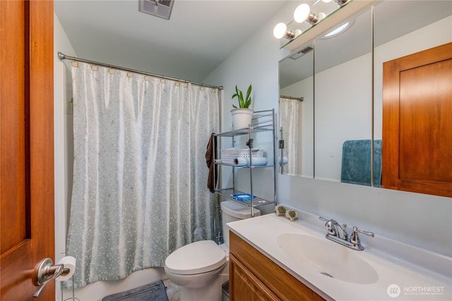 70 Starry Road, Sequim, WA 98382