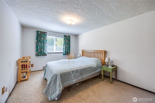 70 Starry Road, Sequim, WA 98382