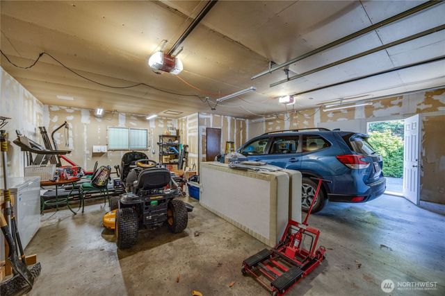 70 Starry Road, Sequim, WA 98382