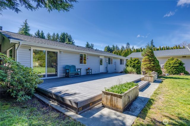 70 Starry Road, Sequim, WA 98382