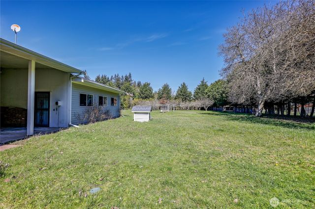 70 Starry Road, Sequim, WA 98382