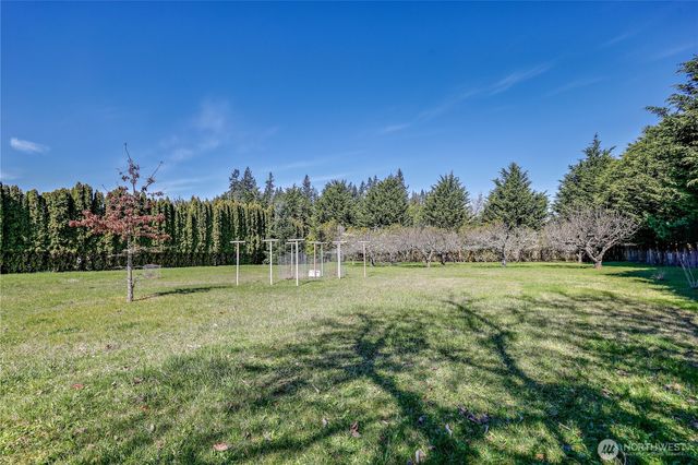 70 Starry Road, Sequim, WA 98382