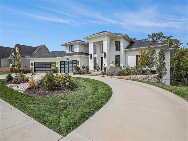 21384 W 93 Court, Lenexa, KS 66220