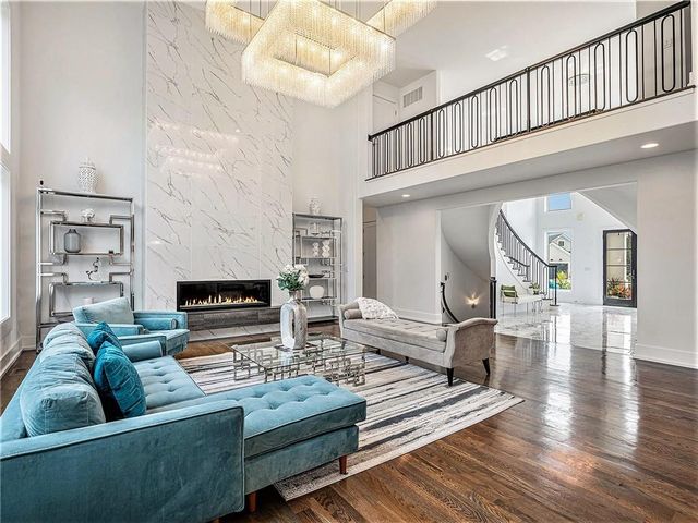 21384 W 93 Court, Lenexa, KS 66220