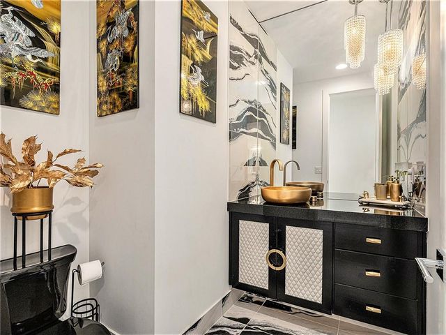 21384 W 93 Court, Lenexa, KS 66220