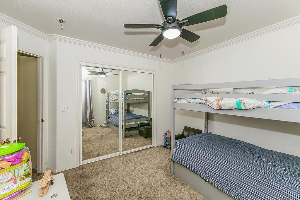 Image 28 of property listing at 1903 N Sunny Lane, Reedley, CA 93654