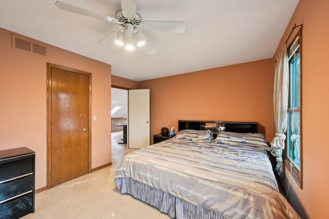 8245 Markhaven Court, Columbus, OH 43235