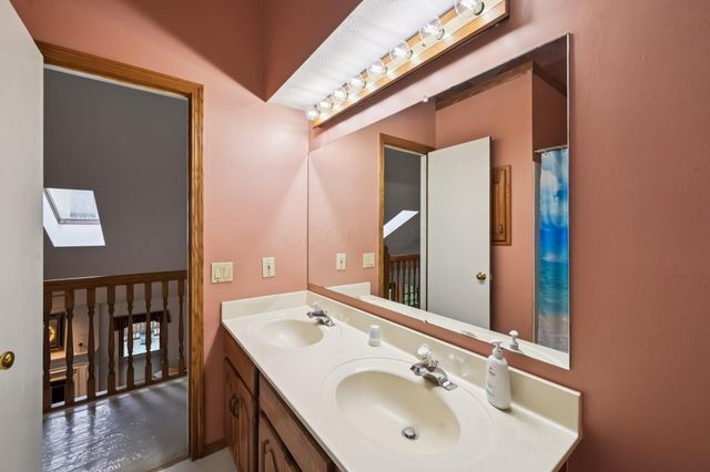 8245 Markhaven Court, Columbus, OH 43235