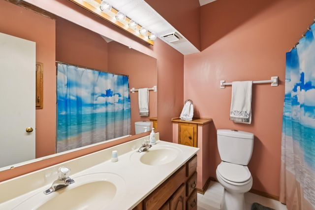 8245 Markhaven Court, Columbus, OH 43235