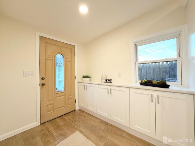 6 fitch Street, Carteret, NJ 07008