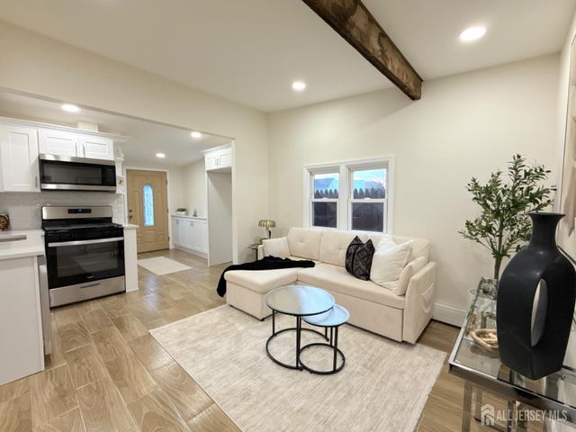 6 fitch Street, Carteret, NJ 07008