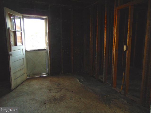 185 BROADWAY, Westville, NJ 08093