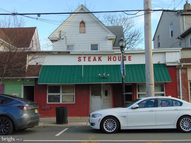 185 BROADWAY, Westville, NJ 08093