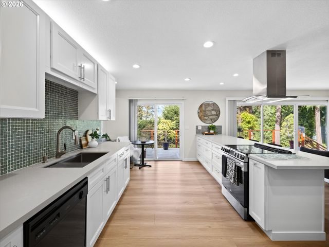 12985 Sw 135TH Ave, Portland, OR 97223