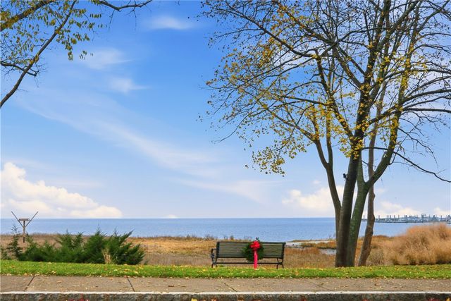 47 Windsor Road, Cranston, RI 02905