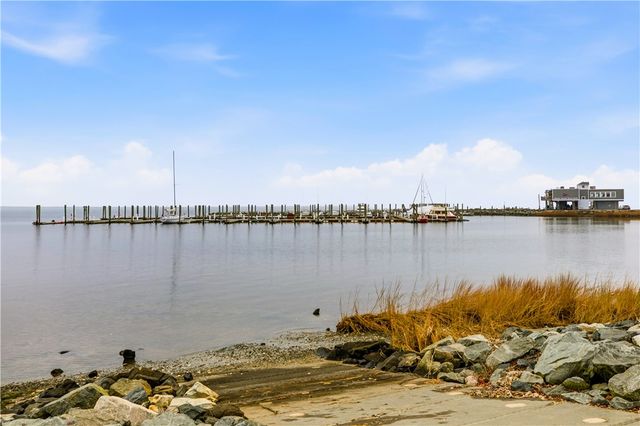 47 Windsor Road, Cranston, RI 02905