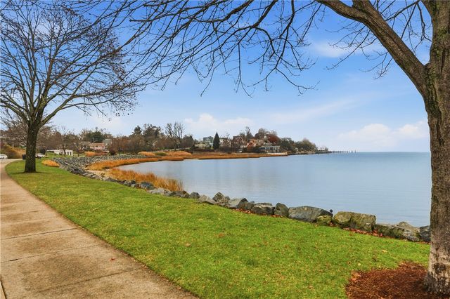 47 Windsor Road, Cranston, RI 02905