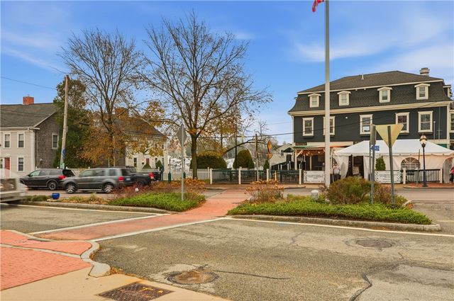 47 Windsor Road, Cranston, RI 02905