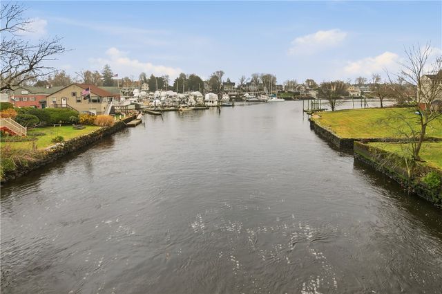 47 Windsor Road, Cranston, RI 02905