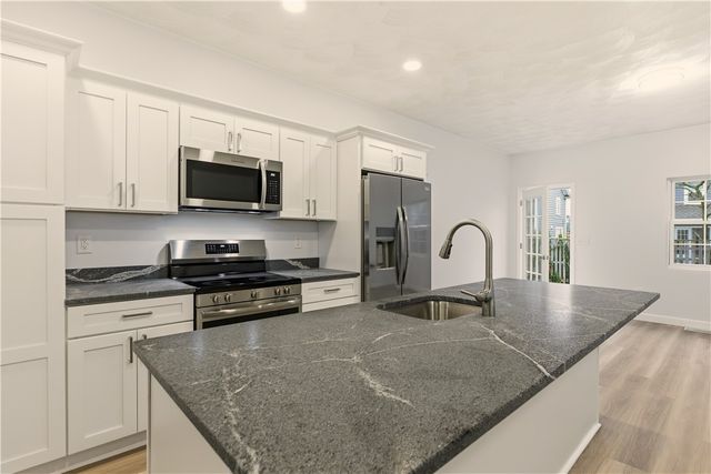 47 Windsor Road, Cranston, RI 02905