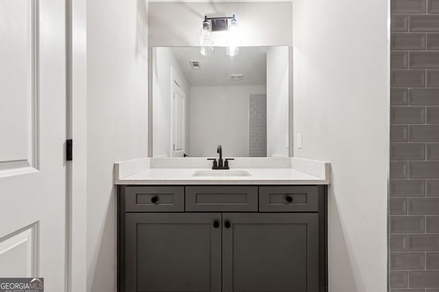 2428 Mills Bend, Decatur, GA 30034