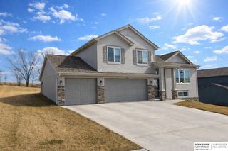 14701 S 17th Street, Bellevue, NE 68123
