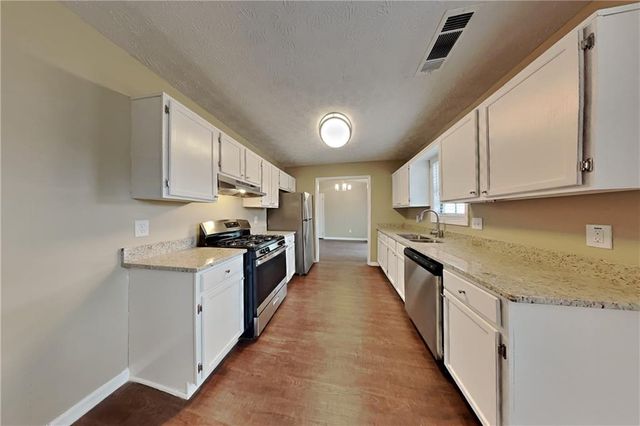 2760 Blarney Way, Duluth, GA 30096