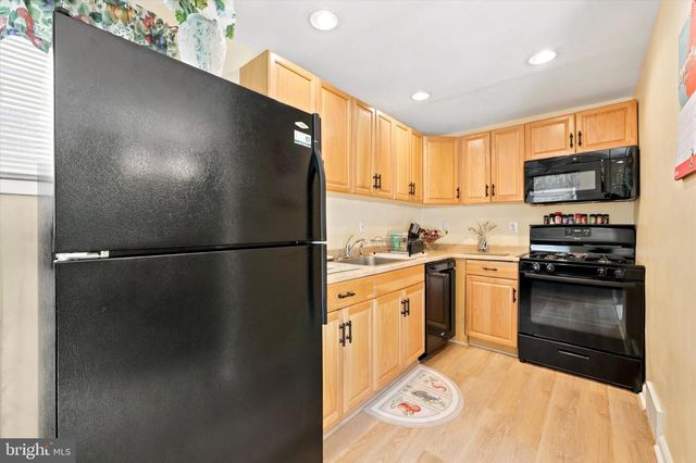 1150 TAYLOR DR, Folcroft, PA 19032