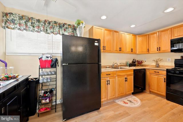 1150 TAYLOR DR, Folcroft, PA 19032