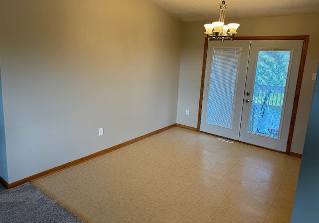 4932 NW 10th Street NW, Rochester, MN 55901