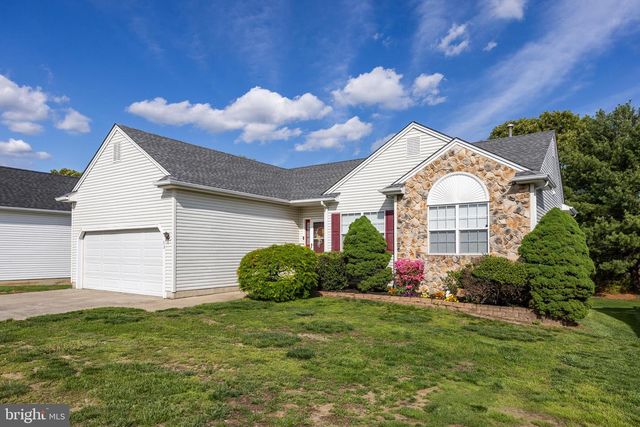 33 MARSHA DRIVE, Delran, NJ 08075