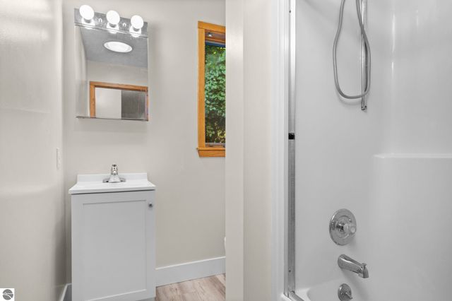 211 E 7th Street, Northport, MI 49670