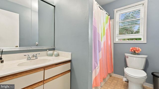 4 RUE CT, Fallsington, PA 19054