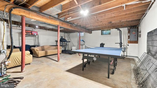 4 RUE CT, Fallsington, PA 19054