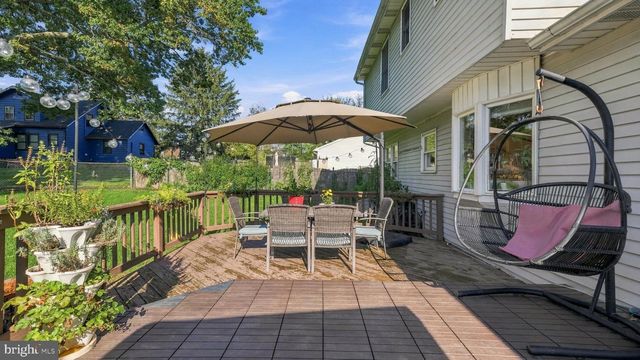 4 RUE CT, Fallsington, PA 19054