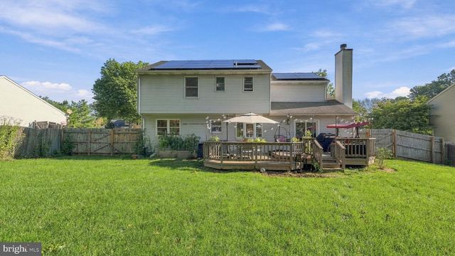 4 RUE CT, Fallsington, PA 19054