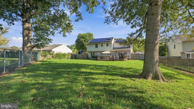 4 RUE CT, Fallsington, PA 19054