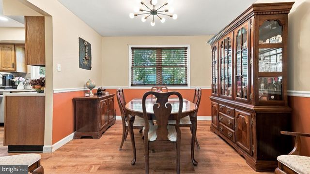 4 RUE CT, Fallsington, PA 19054