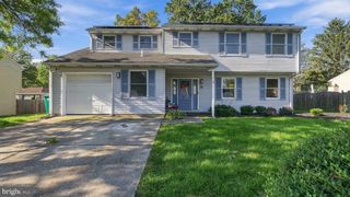 4 RUE CT, Fallsington, PA 19054