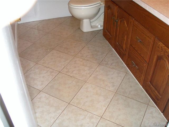 6360 Eastlawn Avenue, Clarkston, MI 48346