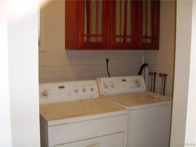 6360 Eastlawn Avenue, Clarkston, MI 48346