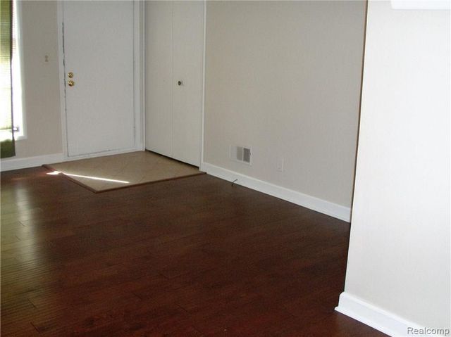 6360 Eastlawn Avenue, Clarkston, MI 48346