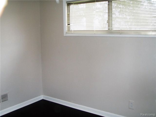6360 Eastlawn Avenue, Clarkston, MI 48346
