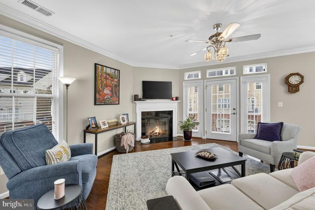 42558 SUNSET RIDGE SQ, Ashburn, VA 20148
