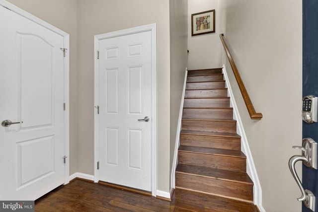 42558 SUNSET RIDGE SQ, Ashburn, VA 20148