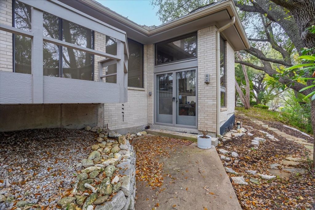 2001 Deepdale Drive, Westover Hills, TX 76107 — photo 5