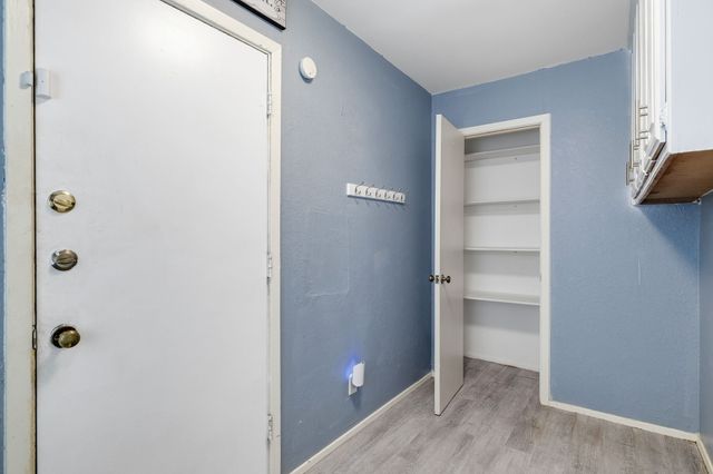 1904 Bay Oaks Court, Fort Worth, TX 76112