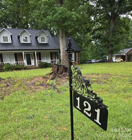 121 Country Creek Drive, Kings Mountain, NC 28086