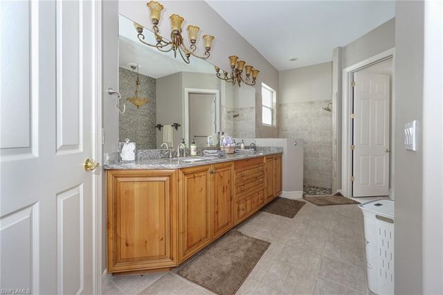 4248 Kensington High ST, Naples, FL 34105